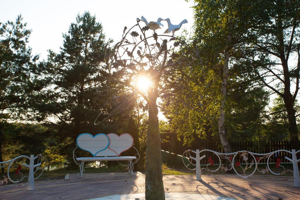 Hotel Niedzwiadek Wdzydze Kiszewskie Buitenkant foto