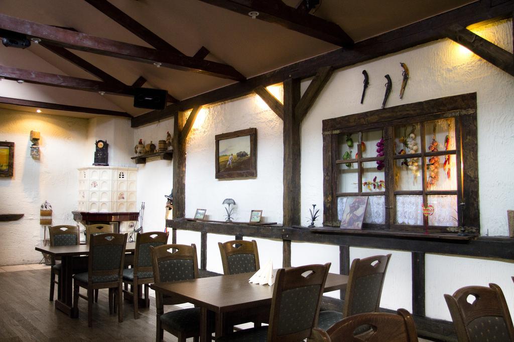 Hotel Niedzwiadek Wdzydze Kiszewskie Buitenkant foto