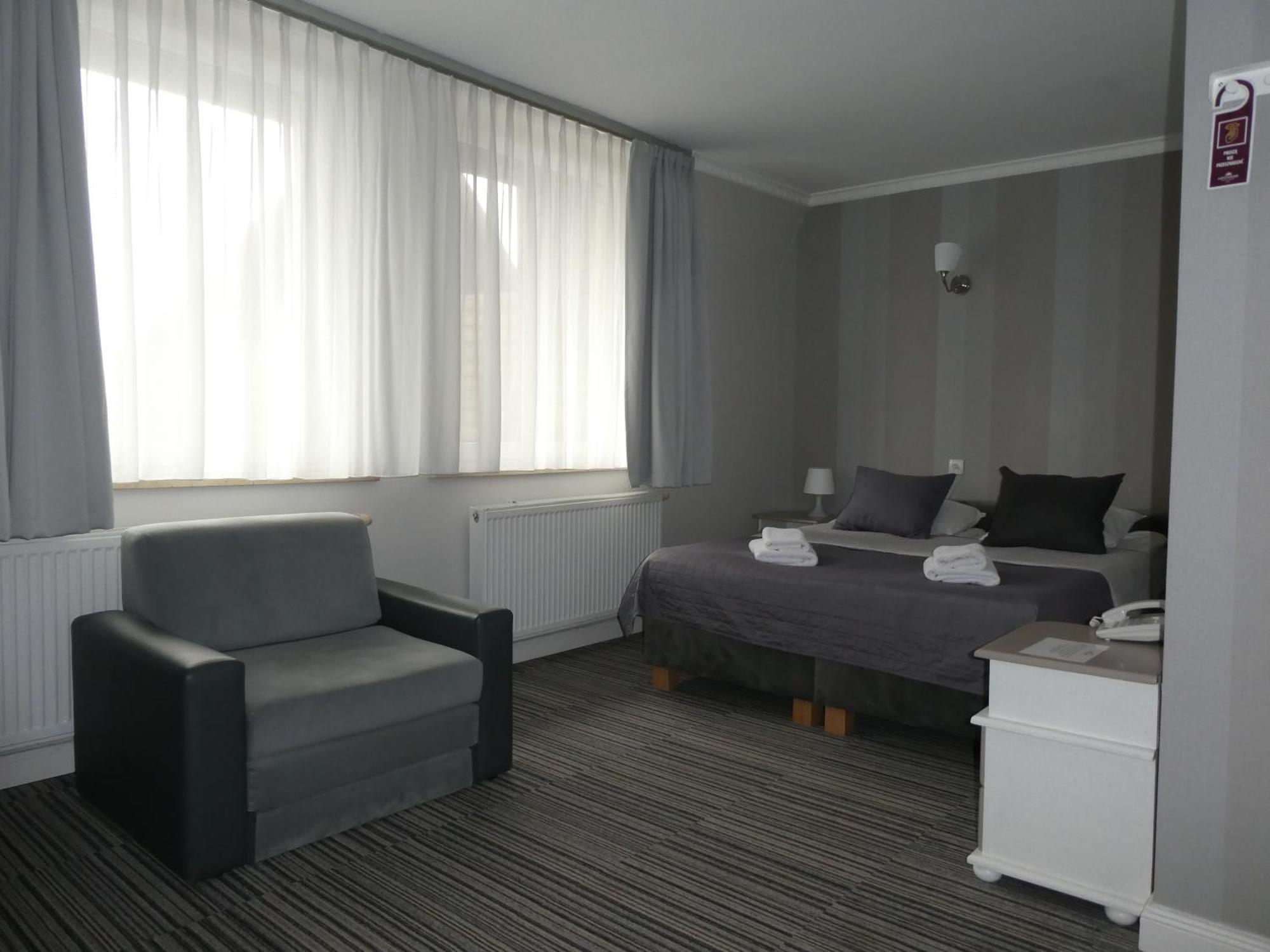 Hotel Niedzwiadek Wdzydze Kiszewskie Buitenkant foto